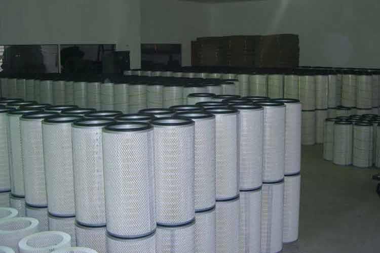 吸塵器除塵濾筒除了具有處理風量大、強度高、拉力大、耐磨性強、過濾精度高、運行阻力小的特點