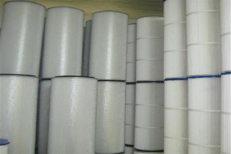 對(duì)于高效除塵濾筒來(lái)說(shuō)，風(fēng)量、風(fēng)速、過(guò)濾面積這些參數(shù)都是核心參數(shù)，如何選擇，怎么搭配，這些都是技術(shù)活