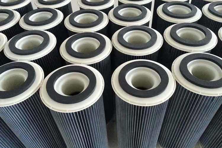 經(jīng)過分離界面以后，己分離的粉塵通過排塵口排出的過程