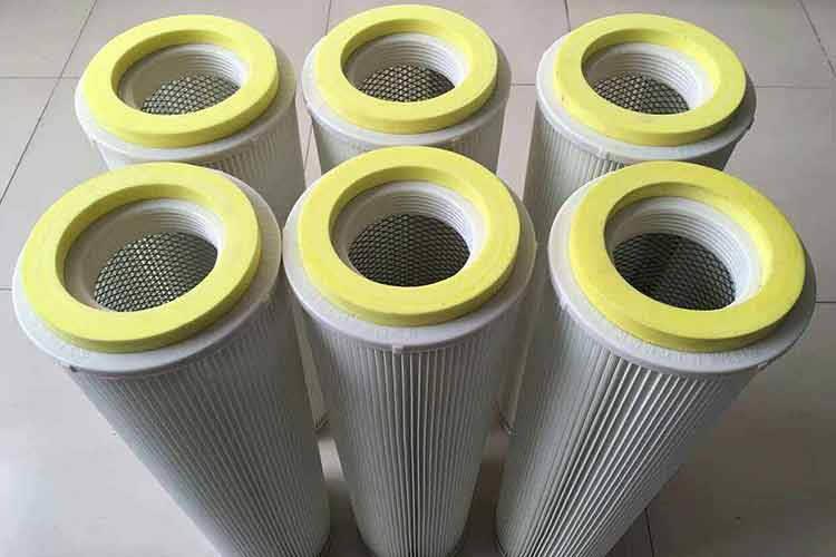 高效除塵濾筒體積小，占地面積小，有效節(jié)約了使用空間