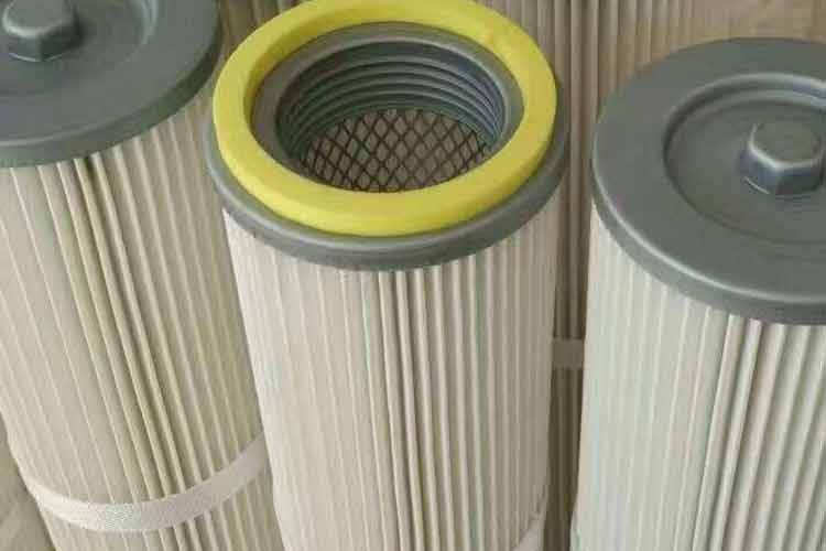 訂貨時(shí)，如果沒有非常特殊要求，高效除塵濾筒一般不包括泄爆門